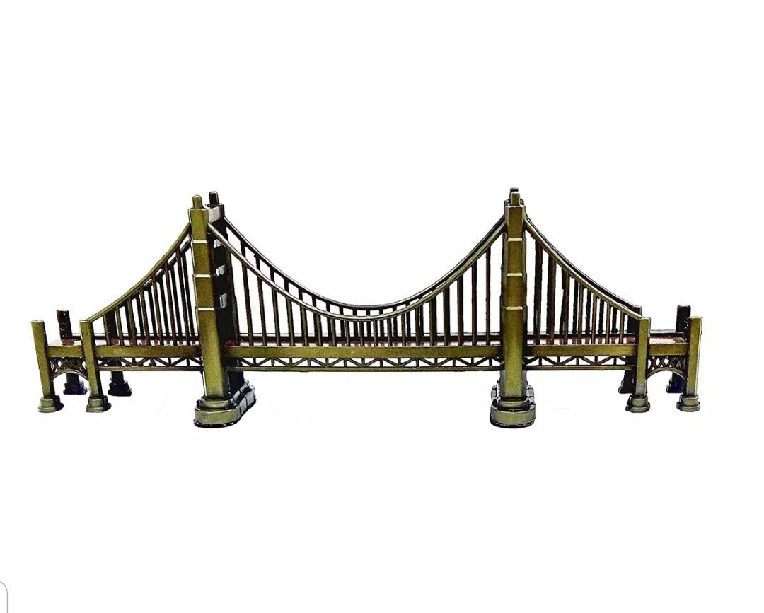 London Bridge Metal Monument